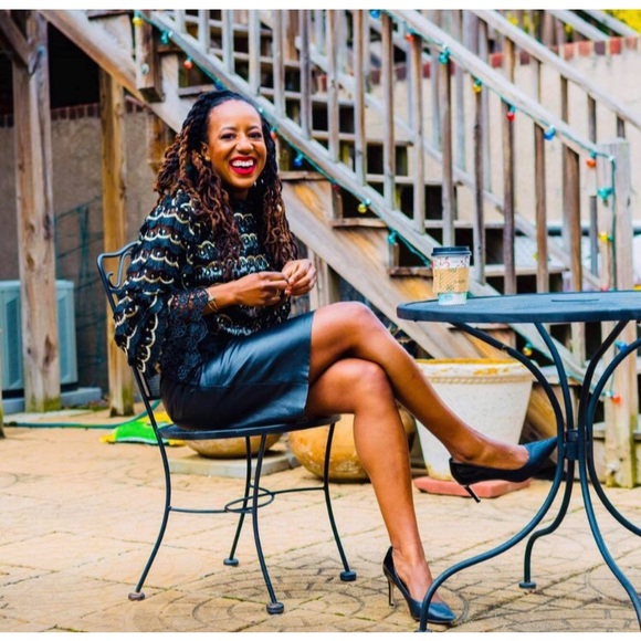 Meet your Posher, Dana - Picture 7 of 7